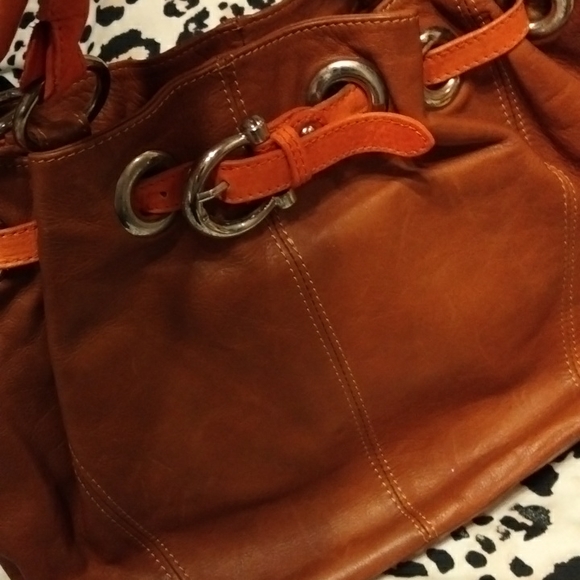 Iam selling a tote bag - Picture 4 of 8